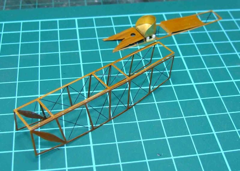 Sopwith Strutter 1 1/2 - 1/48 de Roden DSC00703_zpsf1a3f0b4