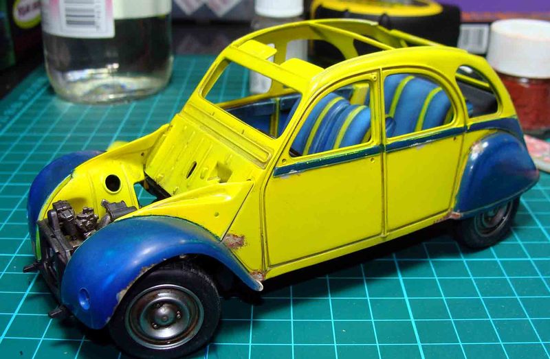 Citroen Bohemio - Tamiya 1/24 - Primera parte DSC00570_zpsay6gresw