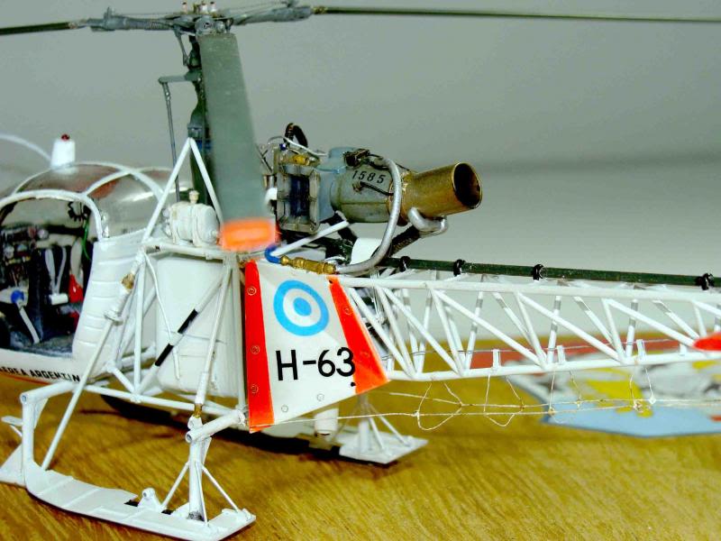 Helicóptero Lama la conversión del Alluette II DSC09546_zps8d1aa417