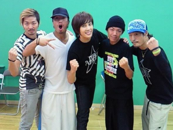 (Pics) Jung Min ensayando Musical de Japon xD Fghgh