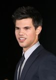 Avant première New Moon L.A. 16/11/2009 Th_gallery_main-taylor-lautner-5-ne-2