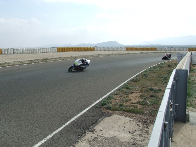 Rodada de Paketoni y Toni Elias 17/02/13 (Circuito Almeria) DSCF6820_zps5c57f339