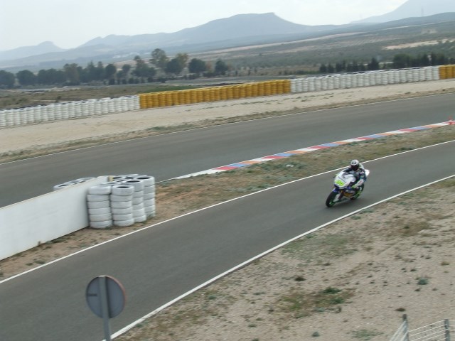 Rodada de Paketoni y Toni Elias 17/02/13 (Circuito Almeria) DSCF6860_zps78f78690