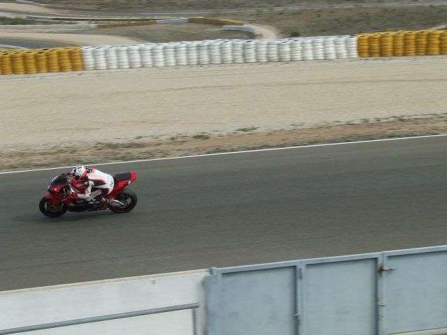 Rodada de Paketoni y Toni Elias 17/02/13 (Circuito Almeria) DSCF6914_zps4dc63c94