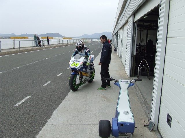 Rodada de Paketoni y Toni Elias 17/02/13 (Circuito Almeria) DSCF7069_zpse47370e7