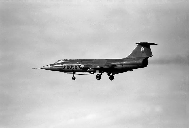 Merged F-104 Starfighter Thread D-8058-1