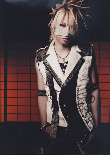 Profile The Gazette Reita-27