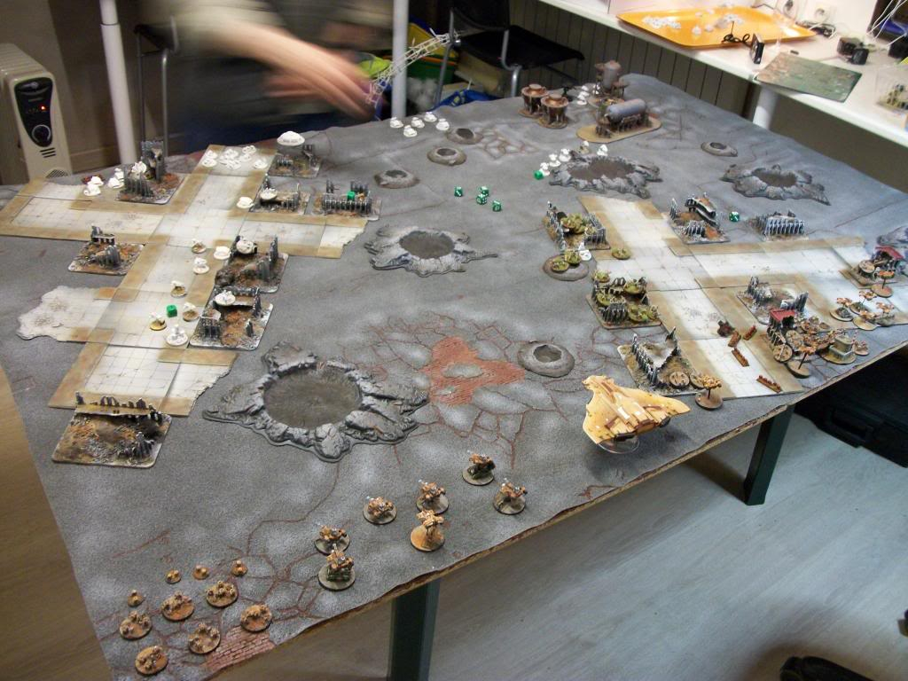 [groupe de travail TAU] Tau VS SM Whites Scars 4000pts 100_4797_zps52b3a439