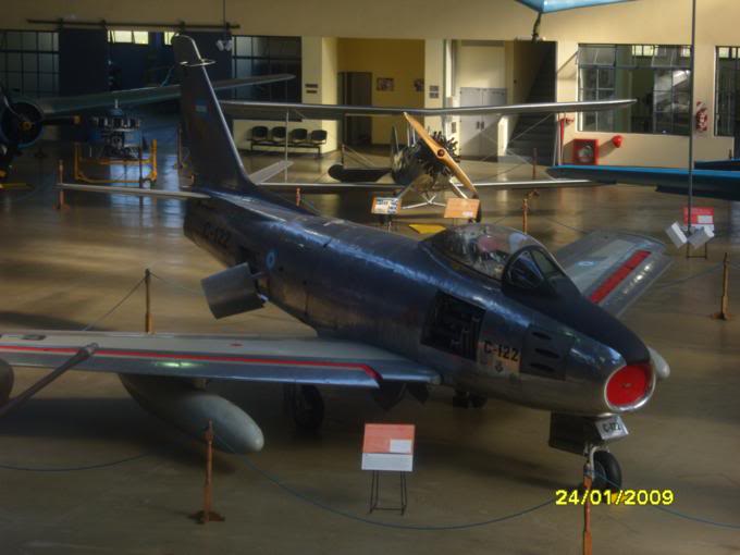 fotos del museo aeronautico Moron S1030086_680x510