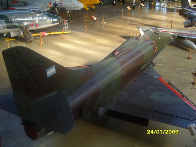 fotos del museo aeronautico Moron S1030087_680x510