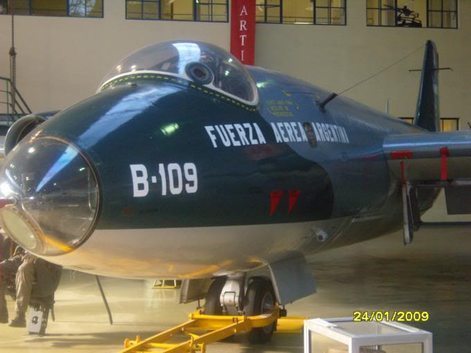 fotos del museo aeronautico Moron S1030092_680x510