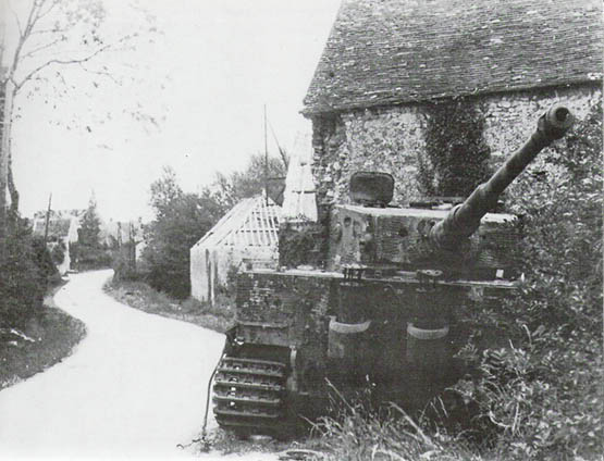 Tiger I Late Schwere SS Panzer Abt.102 (Will Fey) Normandia  6gtzu6p