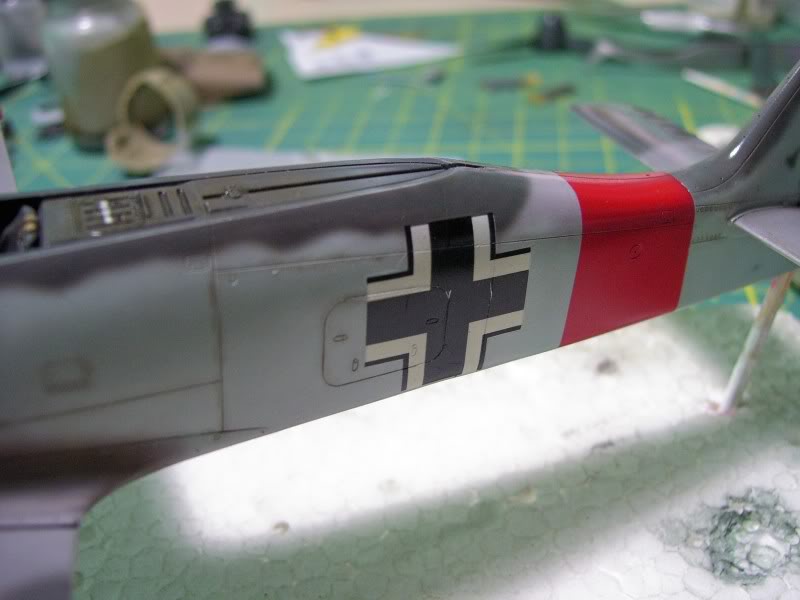 Focke Wulf 190 A-7 JG-1 1/48 Hasegawa (Terminado) ColocaciondeCalcas5