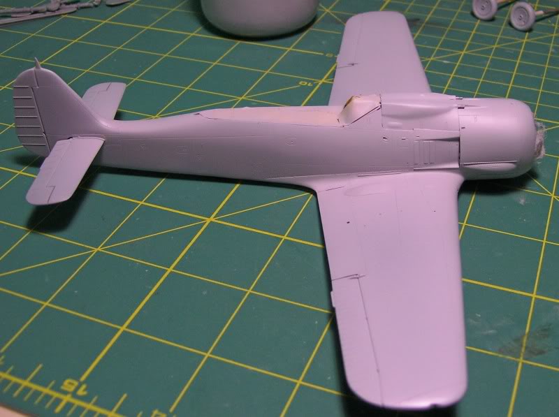 Focke Wulf 190 A-7 JG-1 1/48 Hasegawa (Terminado) Fondeado1