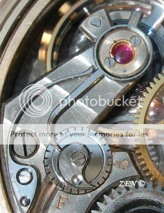 OMEGA (rare) qualité D Chronomètre Omegraalraquette2