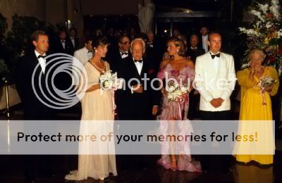 Carolina, princesa de Hannover y de Mónaco - Página 5 1990