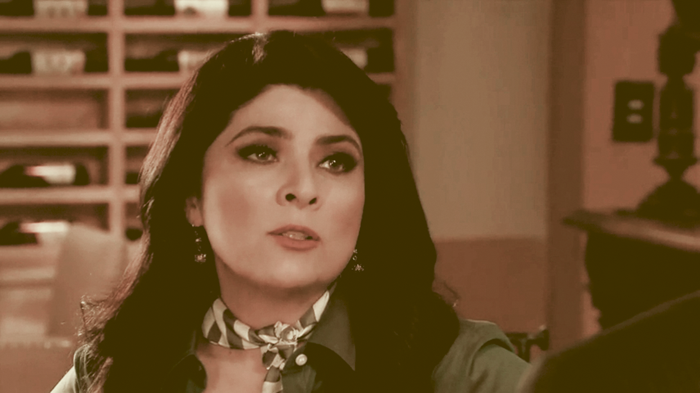 Victoria Ruffo/ვიქტორია რუფო - Page 52 685cbbe6da966f754a6fae875bf9c295