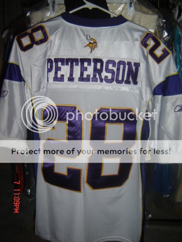 ADRIAN PETERSON JERSEY!!! DSC00597