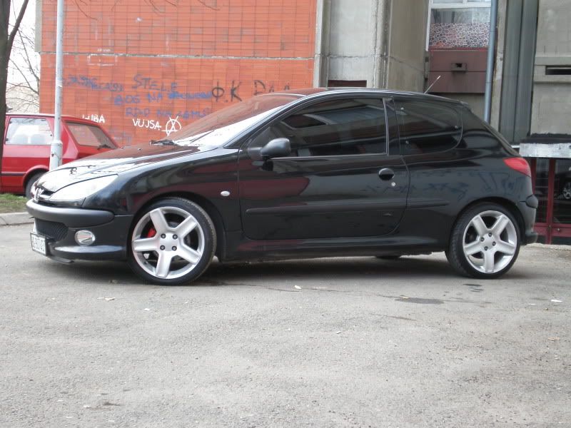 Peugeot 206 gti treskanje cockpit plastike P3210012