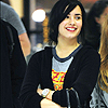 Demi Lovato Fan Candid58