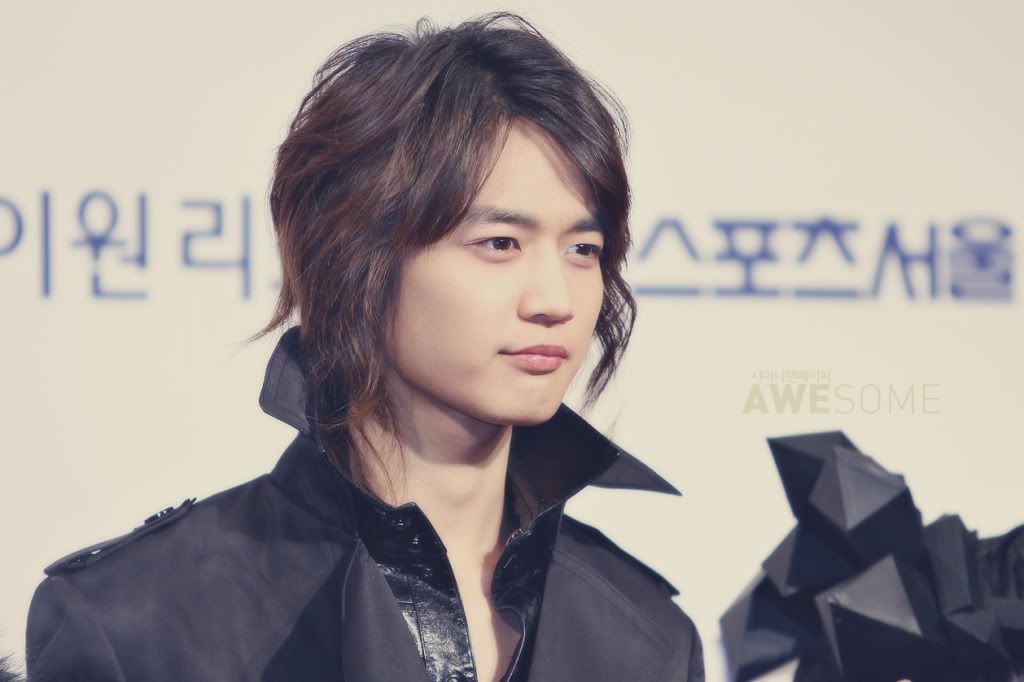 100203 Minho *_* @ 19th Seoul Music Awards 1265210064_1265208327_awesome_10020