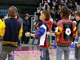 100112 SHINee @ Juego LG Saker vs KT&G Th_1jkdbo