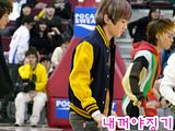 100112 SHINee @ Juego LG Saker vs KT&G Th_2u6mfcm