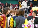 100112 SHINee @ Juego LG Saker vs KT&G Th_35a4s9w