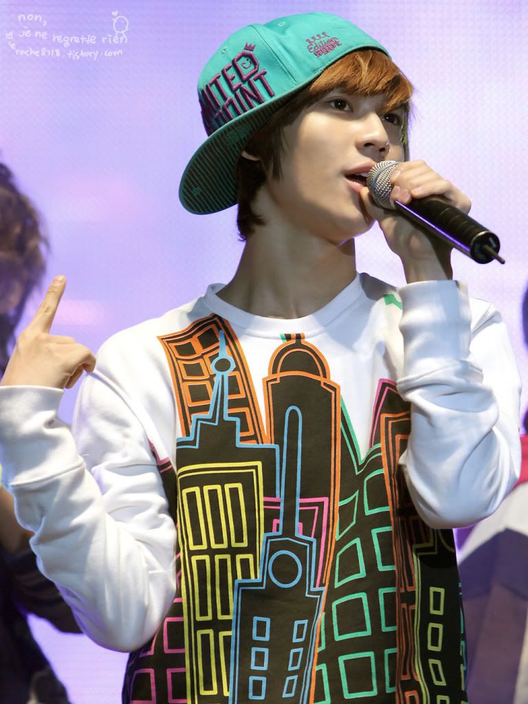 100109 mas de Taemin @ Concierto Blanco Amor de Invierno 202B77254B49A01B63120A