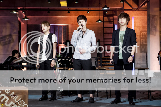 Super Junior's  photo - Hãy cùng nhau chia xẻ 1002160350xlc0wfcgmg977