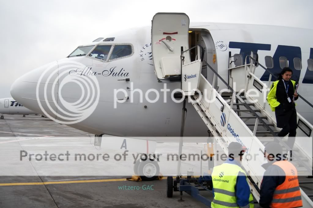 Aeroportul Bucuresti ( Henri Coanda / Otopeni ) - Aprilie 2012 - Pagina 3 Yr-bga5