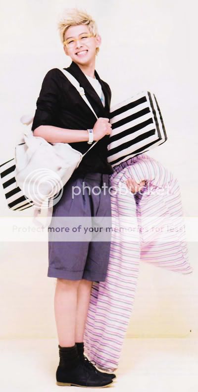 {PIC}All Dongho pictures @Elle mag. 2nh2vl2