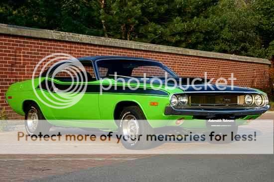 Dodge Challenger - 1970 Dodge_challenger_1970_gruen_r_2