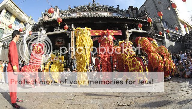Một số hình ảnh ngày 29 tết tại chùa Bà Thiên Hậu Q5 6746998707_900413a759_z