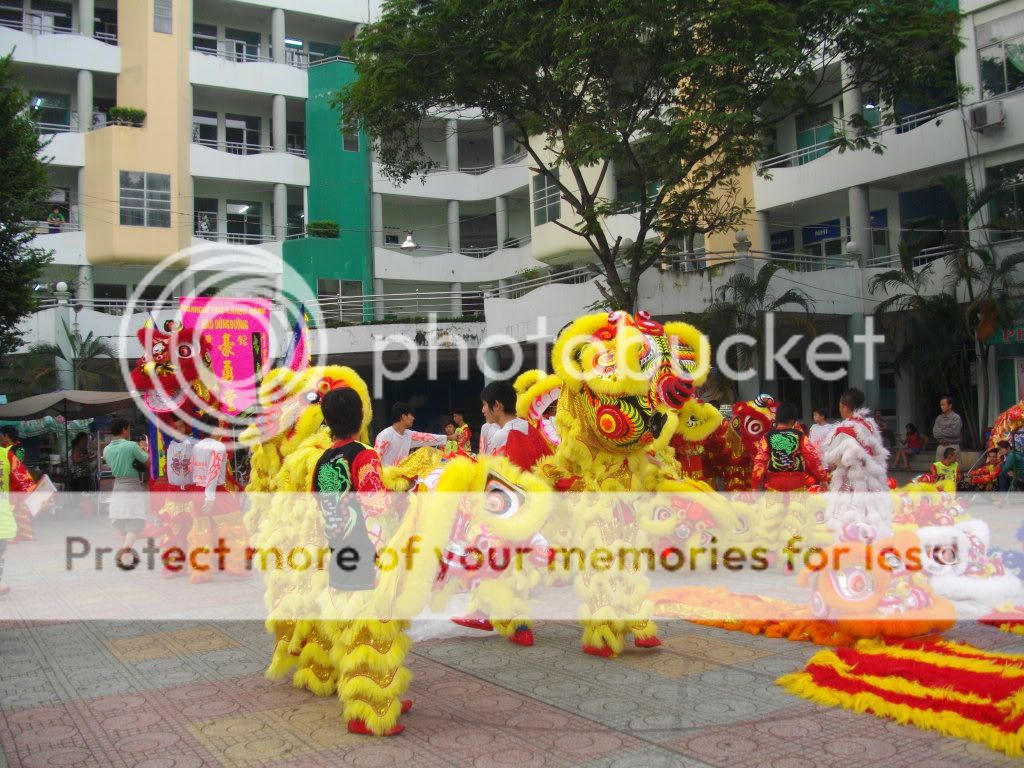 Lễ khai quang điễm nhãn lần thứ Đòan lân sư rồng Hào Dũng Đường-phần 2 IMGP1011