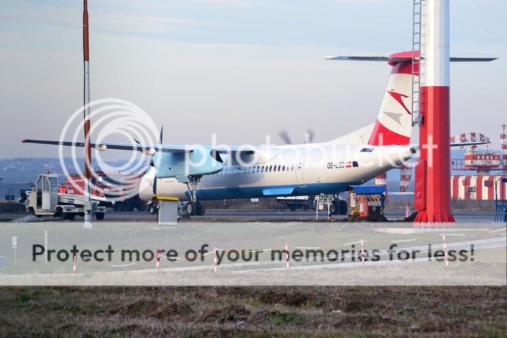 Aeroportul Iasi - Decembrie 2014 AustrianAirlinesOE-LGD_zps2701ce48