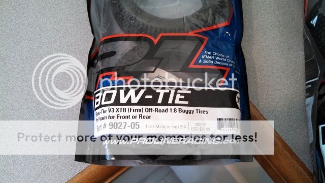 New 1/8 Buggy Pro-Line Bow ties tires IMG_20130310_121142_324_zps3a959c53