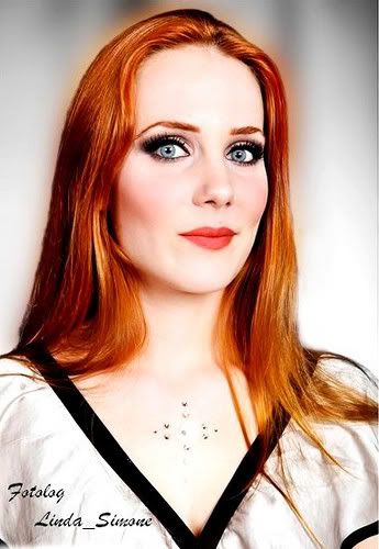 Fotos de Simone Simons - Página 21 1293495195794_f