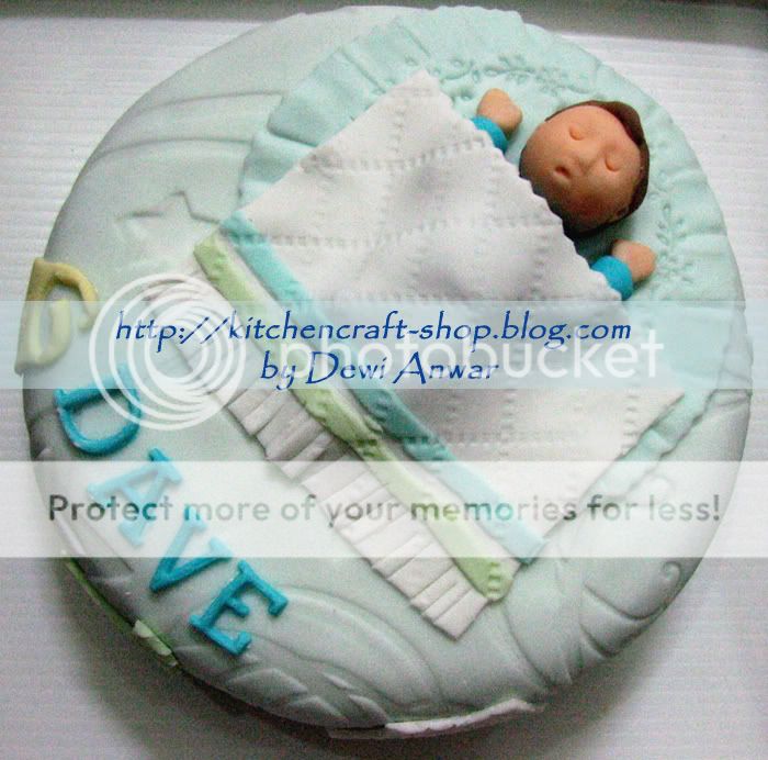 TODAY I AM 1 MONTH OLD TO THE FORUM (RPPA) Baby_boy_cake3