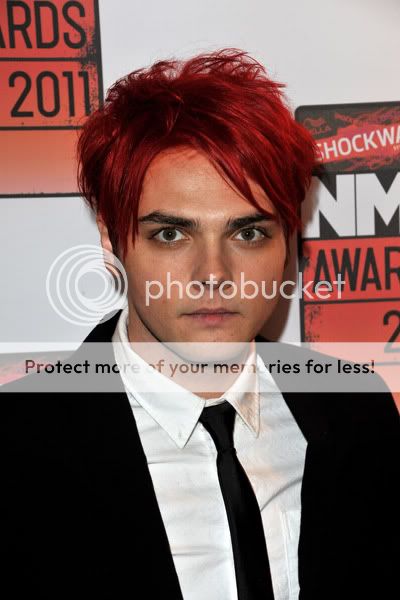 2011 - MCR GANA en los Shockwaves NME Awards 2011  Tumblr_lh38s3weID1qeybb7o1_400