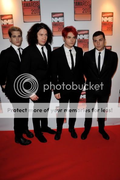 Mas fotos de los NME Awards! Tumblr_lh39cg9D3H1qb35bro1_400