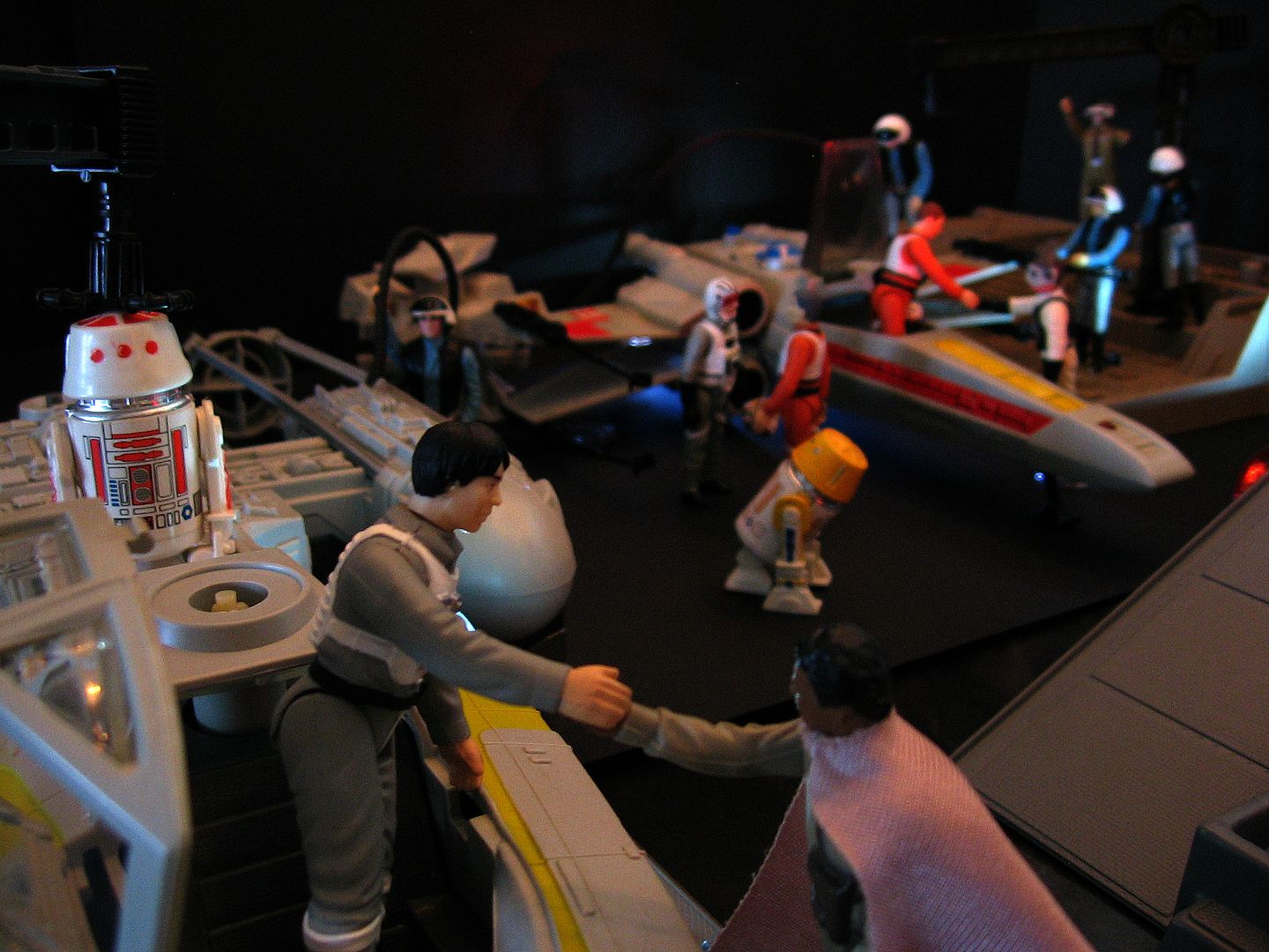 Star Wars Figures in Action!!: Overview On Page 1 IMG_5760_Processes_ContestRatherchildish_FINALVersion