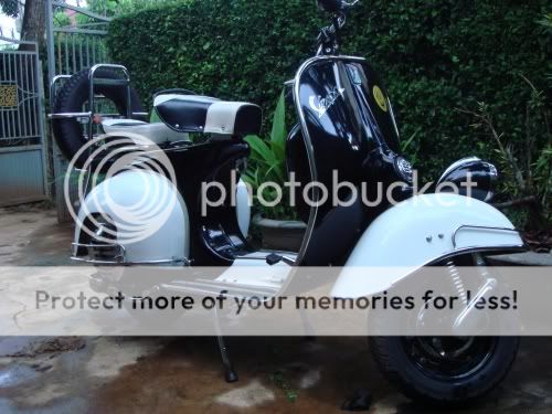 Vespa và tôi A22cba684b74f94c9c5a023d3e4abda7