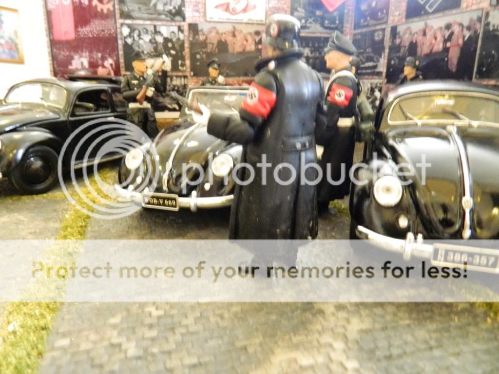 Mi diorama VW´S, A. HITLER & FERDINAND PORSCHE EN XV IPMS VERACRUZ DSCN0506_zpse94ecd9a