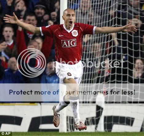 Henrik Larsson: Sai lầm của tôi là không ở lại M.U Lakson