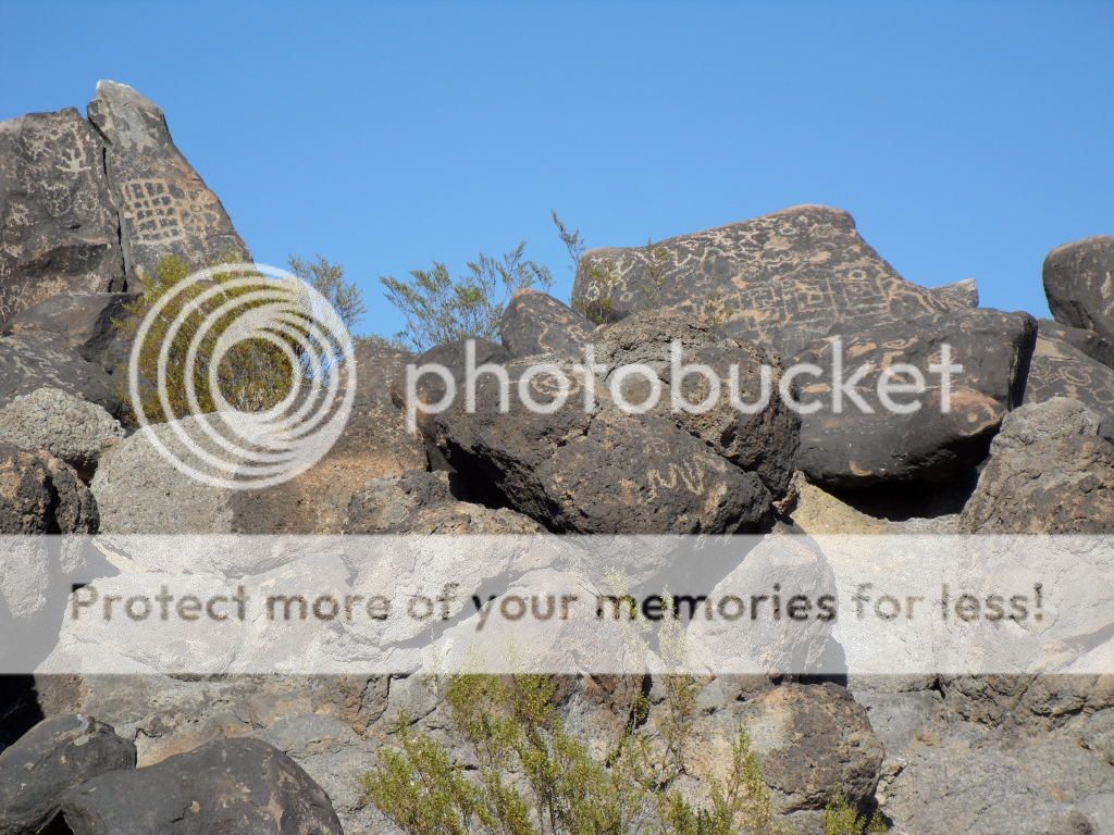 Gila Bend, AZ petroglyphs 9