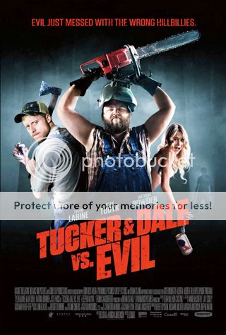 Phim Kinh Dị HOT HOT Tucker and Dale vs Evil - Kỳ Nghỉ Kinh Hoàng TuckerandDalevsEvil-1_zps46b797a2