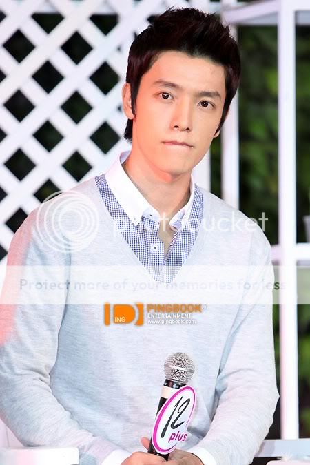 [100918/OFFICIAL] 12Plus Press Conference at Paradise Park, 12P | Donghae 201009181284811923