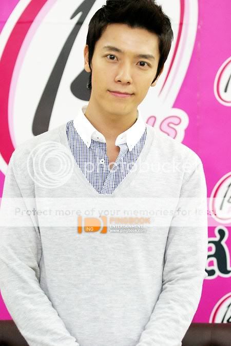 [100918][OFFICIAL] Donghae at 12Plus CF Filming, 3P | Donghae 201009181284812175