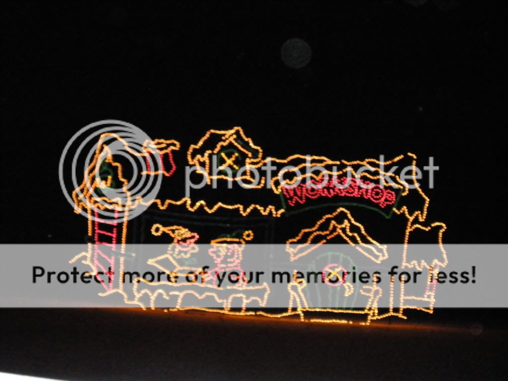 Hershey: Special Feature: Hershey Sweet Lights PC234570